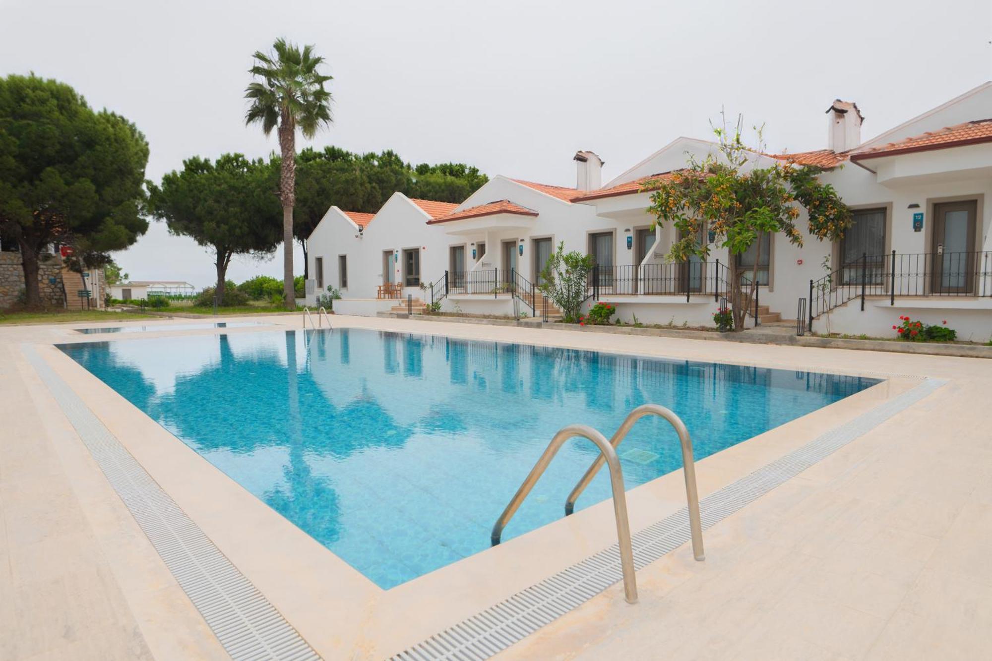 Feri Surf Club Hotel Datca Bagian luar foto