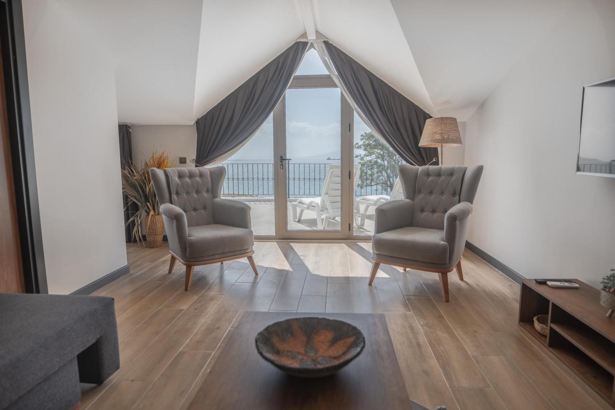 Feri Surf Club Hotel Datca Bagian luar foto