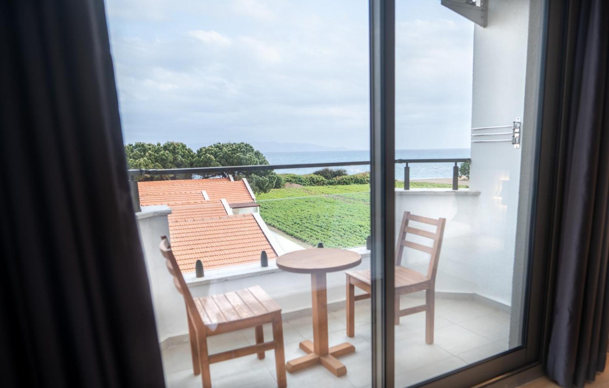 Feri Surf Club Hotel Datca Bagian luar foto