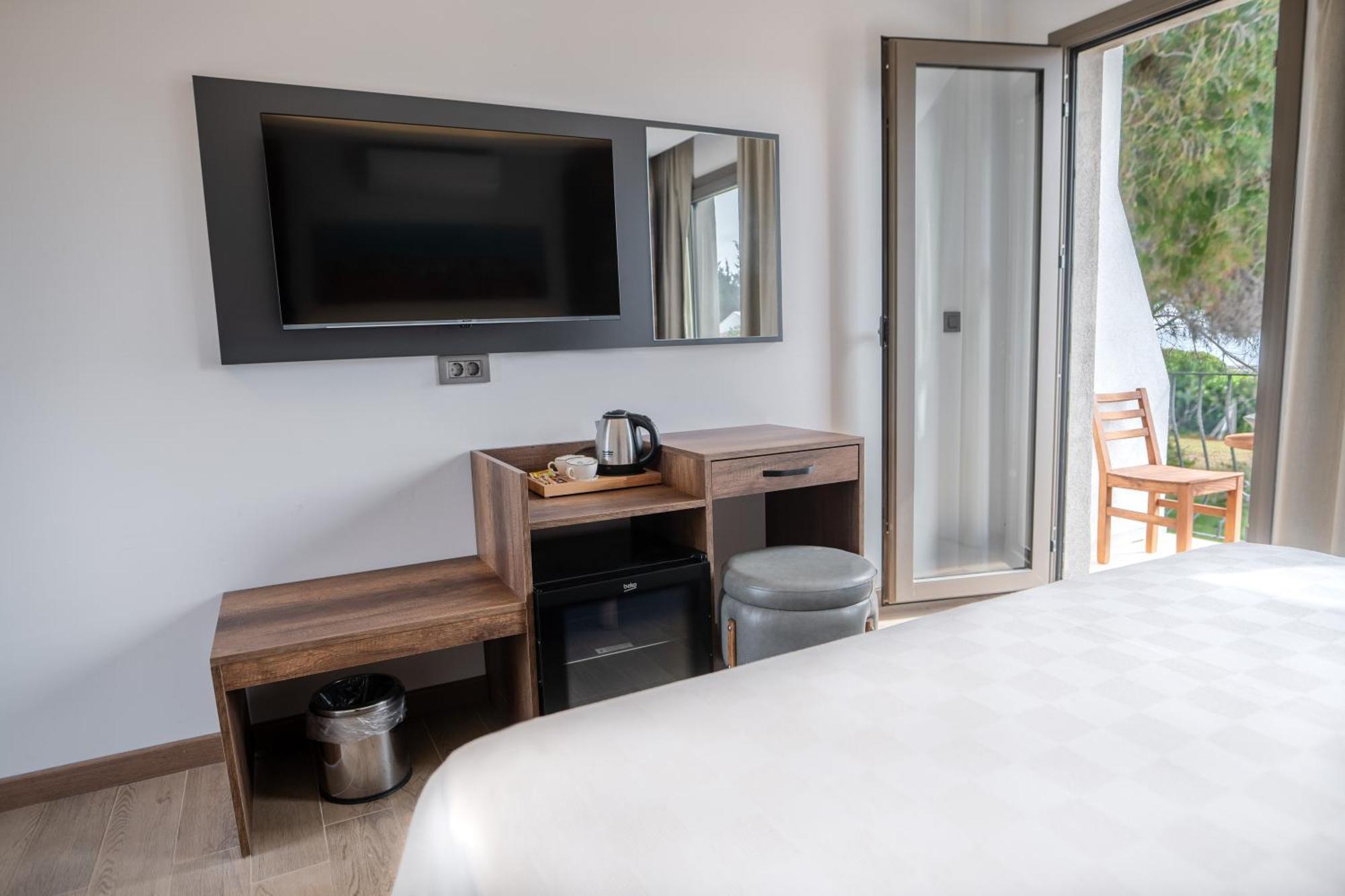Feri Surf Club Hotel Datca Bagian luar foto