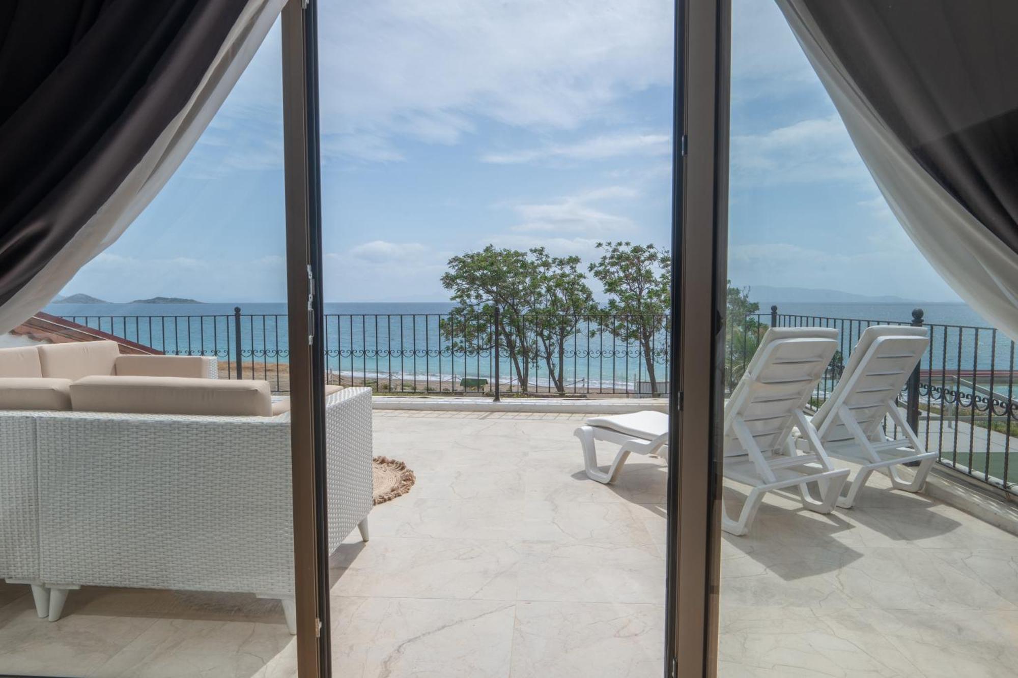 Feri Surf Club Hotel Datca Bagian luar foto