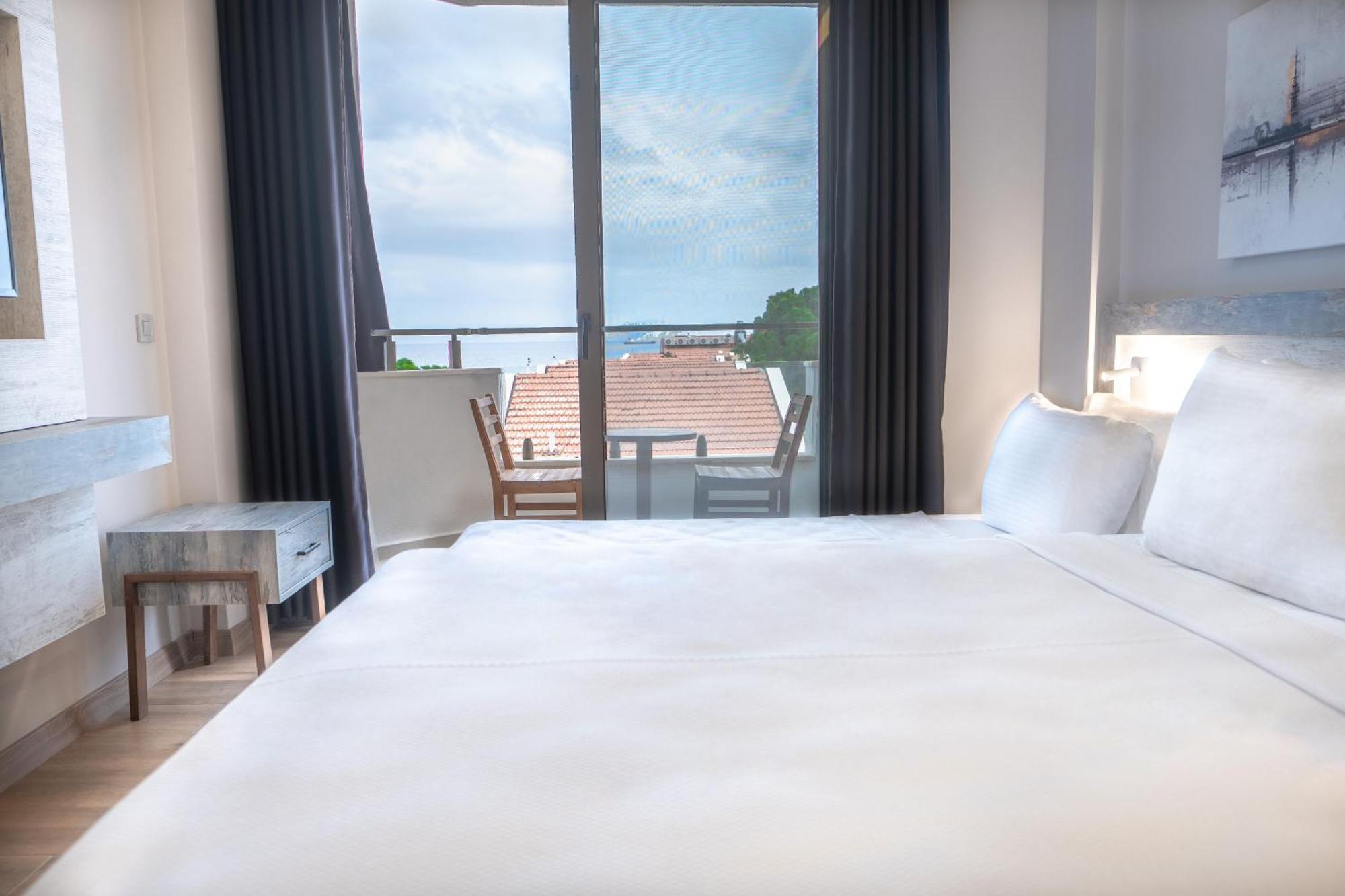 Feri Surf Club Hotel Datca Bagian luar foto