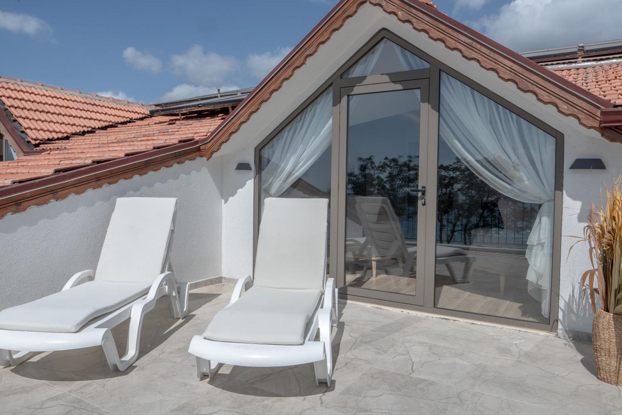 Feri Surf Club Hotel Datca Bagian luar foto