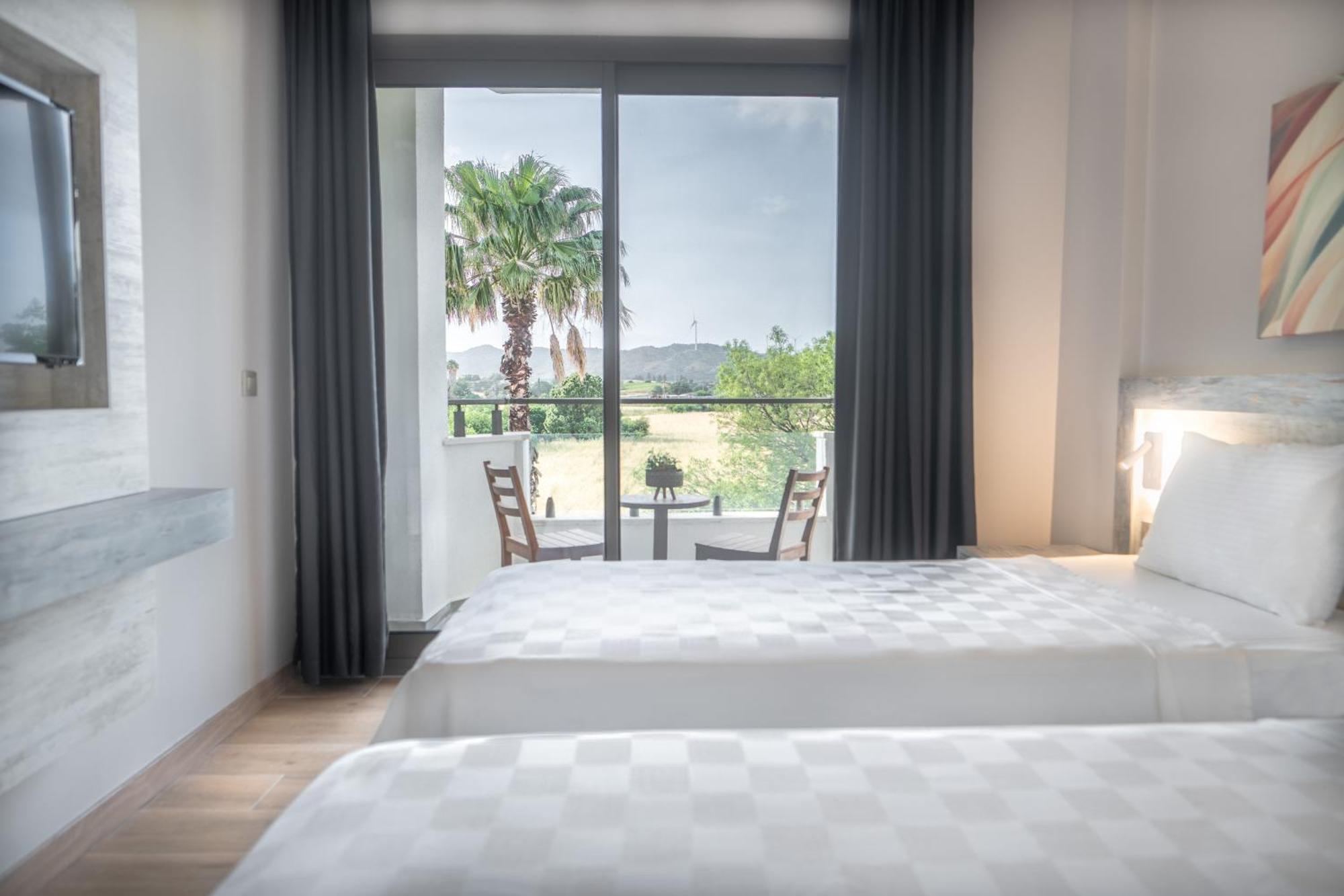 Feri Surf Club Hotel Datca Bagian luar foto