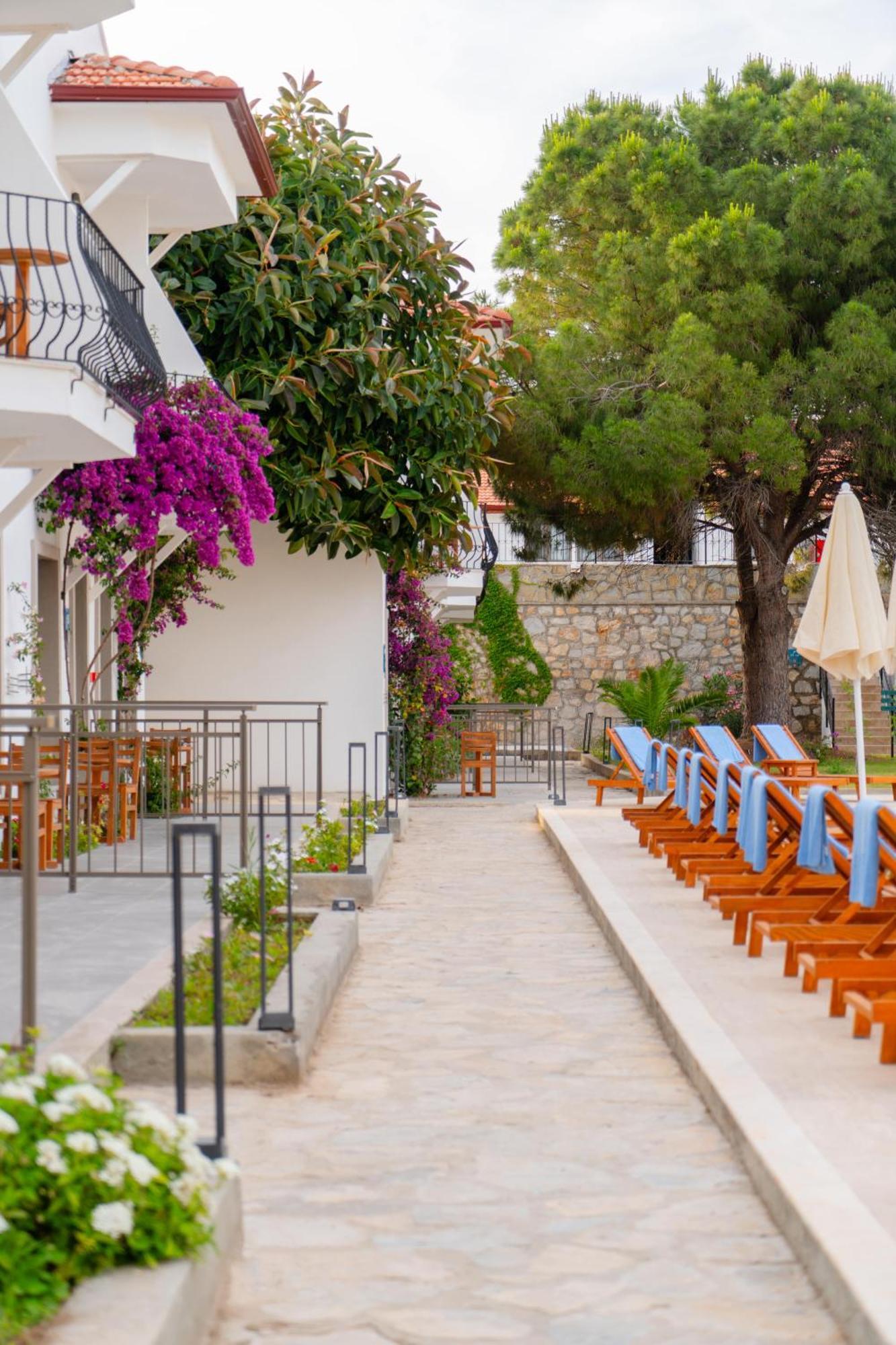 Feri Surf Club Hotel Datca Bagian luar foto